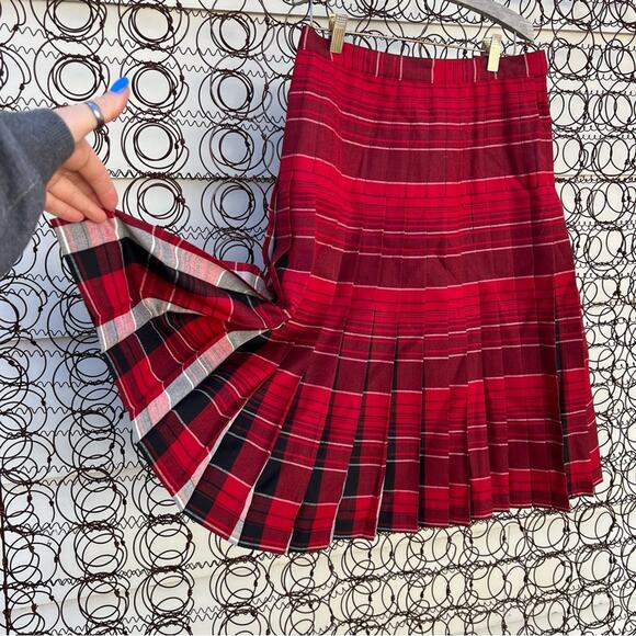 Pendleton Woolen Mills reversible red black tartan plaid pleated skirt Size 6 - Picture 1 of 9